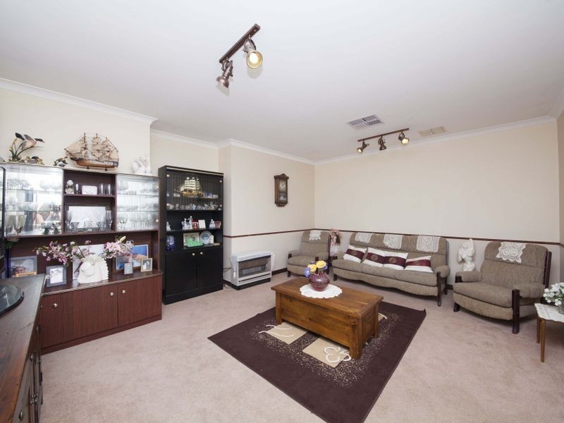 5 Jaffa Close, Seville Grove WA 6112