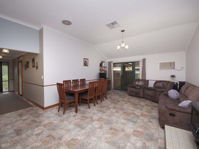 5 Jaffa Close, Seville Grove WA 6112