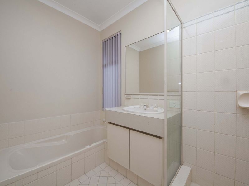 5 Jaffa Close, Seville Grove WA 6112