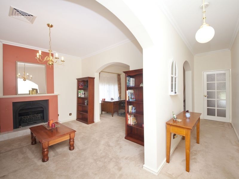 12 Hilarion Elbow, Hilbert WA 6112