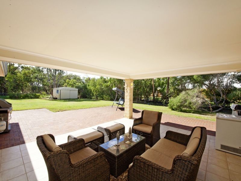 12 Hilarion Elbow, Hilbert WA 6112