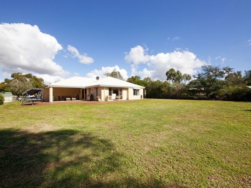 12 Hilarion Elbow, Hilbert WA 6112