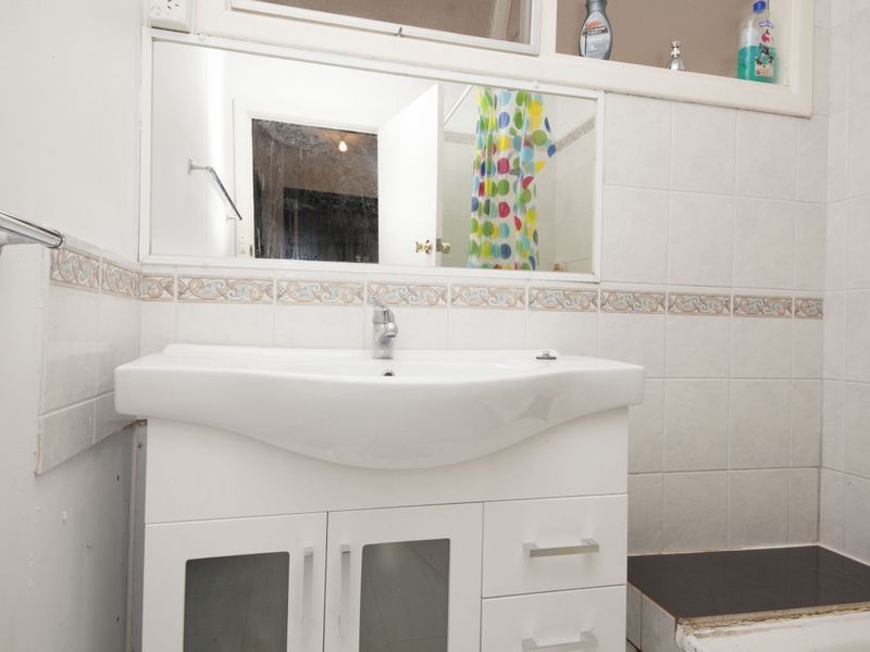 22 Ravenscroft Way, Kelmscott WA 6111