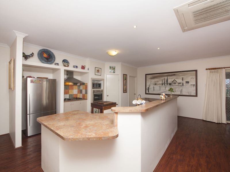3 Peach Way, Darling Downs WA 6122