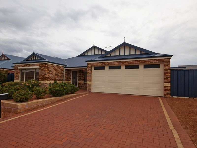 3 Peach Way, Darling Downs WA 6122