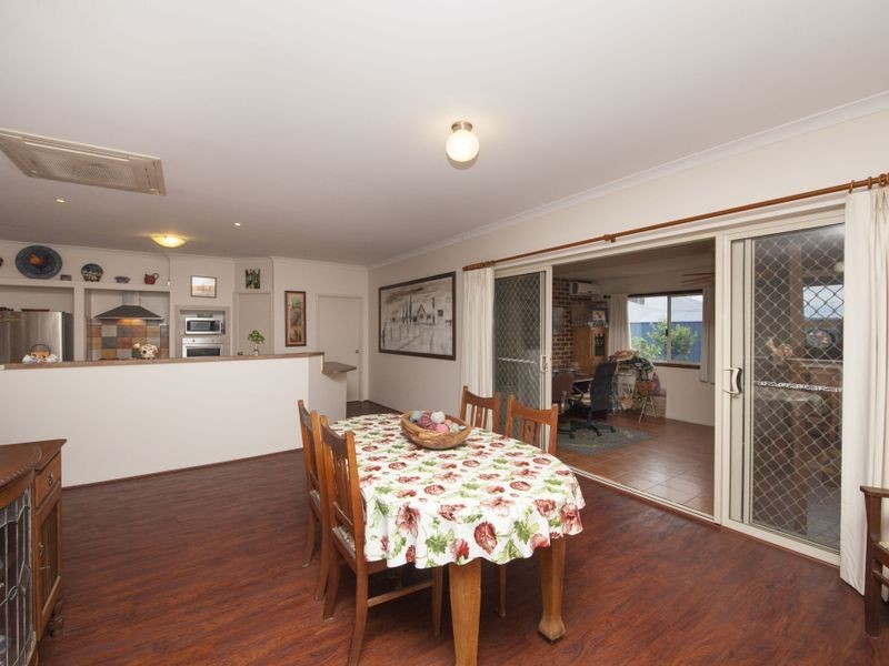 3 Peach Way, Darling Downs WA 6122