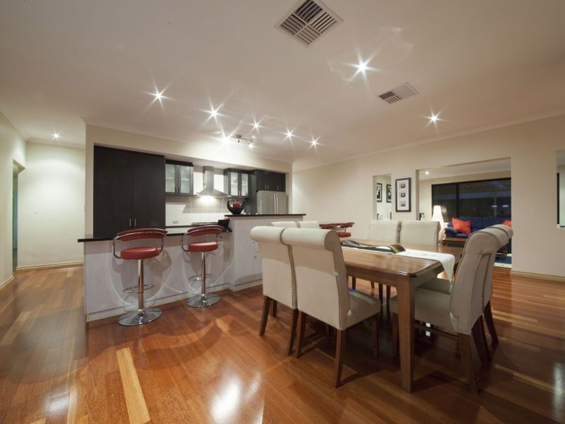 32 Honeydew Bend, Darling Downs WA 6122