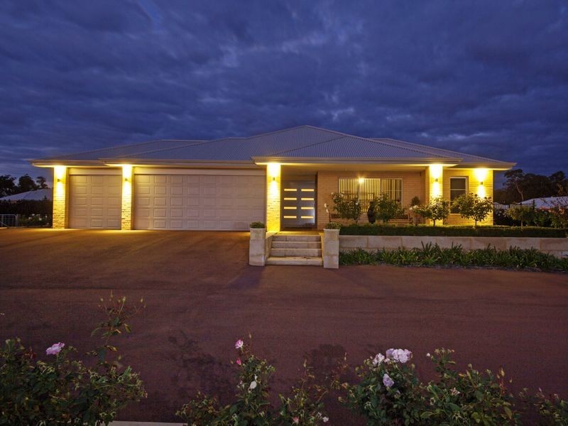 77 Learmouth Turn, Darling Downs WA 6122