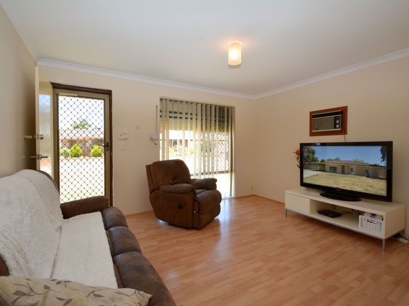 25 Lemon Grove, Seville Grove WA 6112