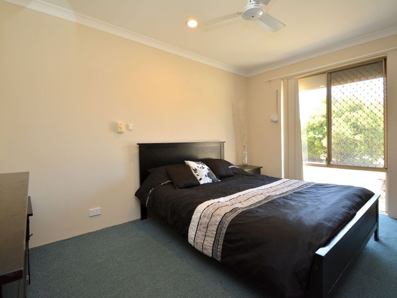 25 Lemon Grove, Seville Grove WA 6112