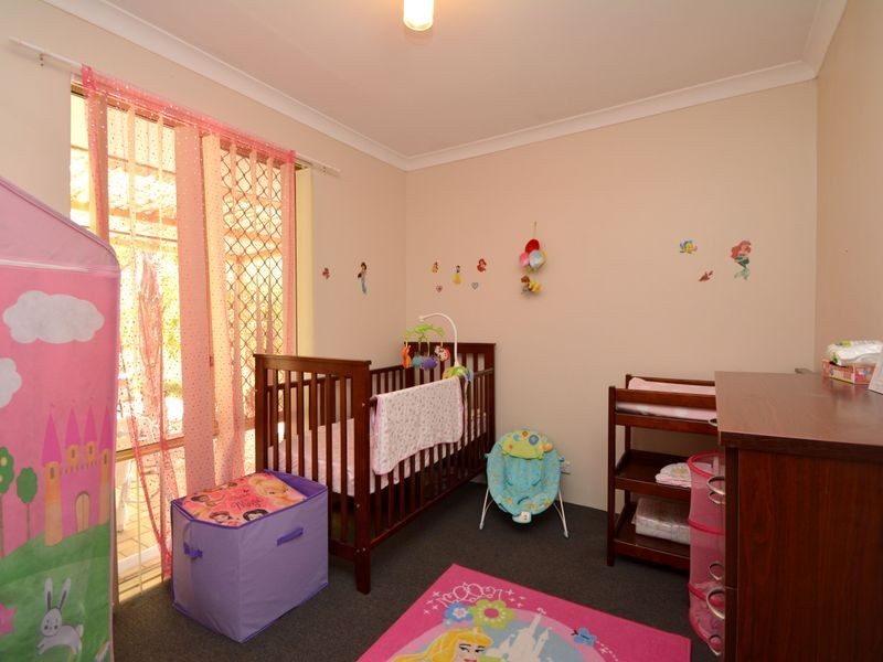25 Lemon Grove, Seville Grove WA 6112