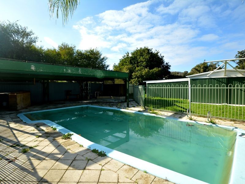 3 North Crescent, Darling Downs WA 6122