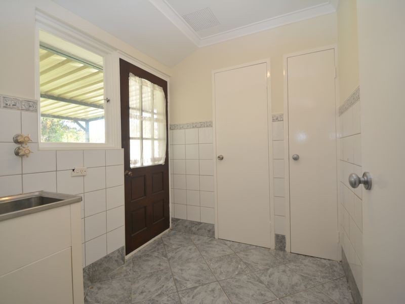 3 North Crescent, Darling Downs WA 6122