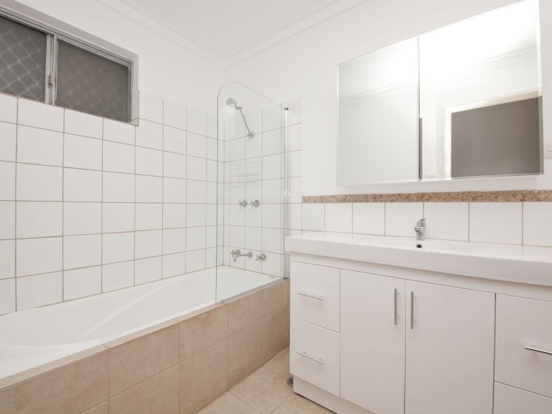 4 Terrigal Way, Armadale WA 6112