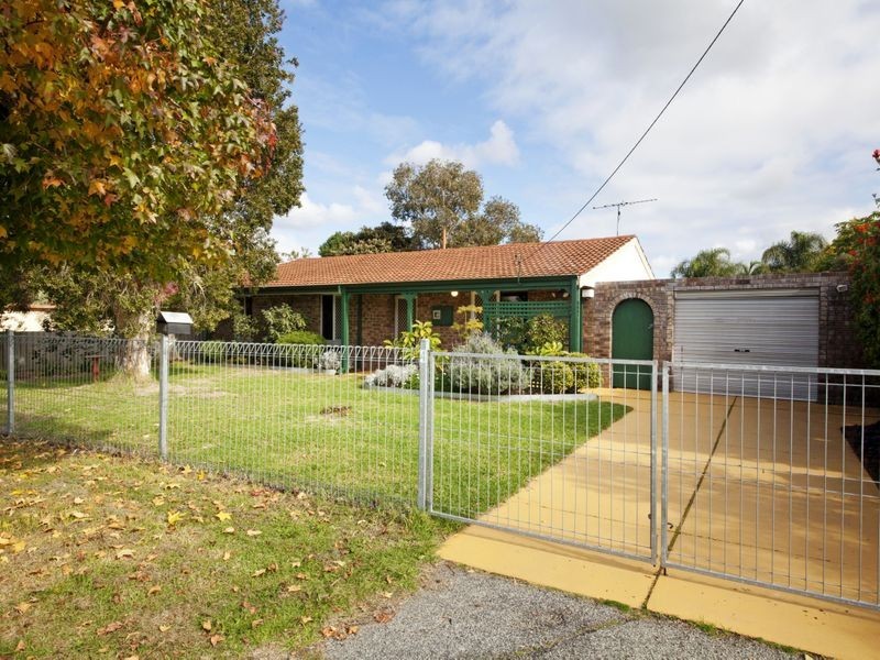 4 Terrigal Way, Armadale WA 6112