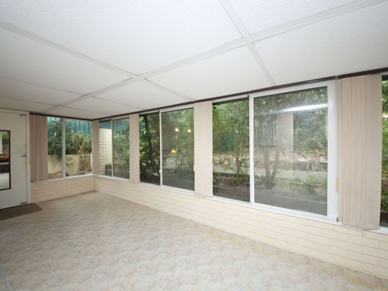 20 Tredale Ave, Mount Richon WA 6112