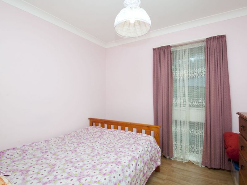 20 Tredale Ave, Mount Richon WA 6112