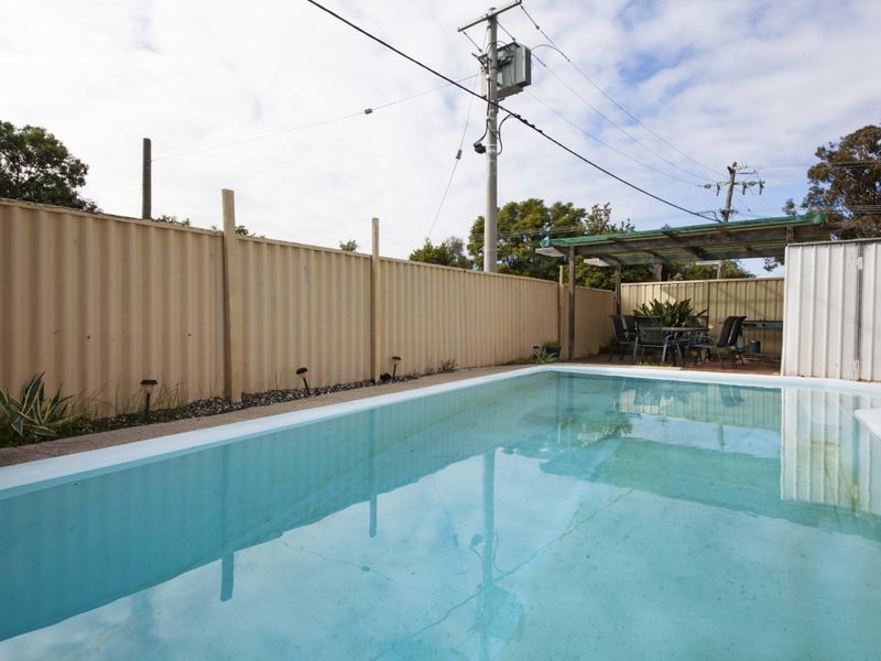 2 Cherry Way, Camillo WA 6111