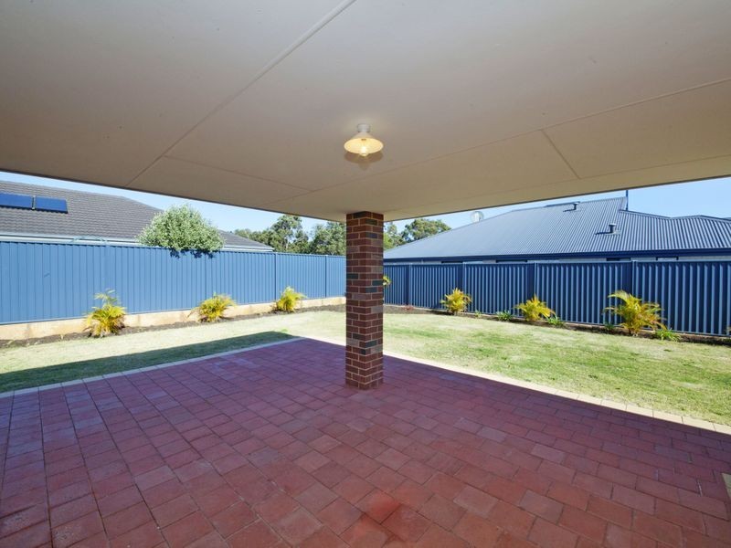 5 Mintberry Gardens, Darling Downs WA 6122