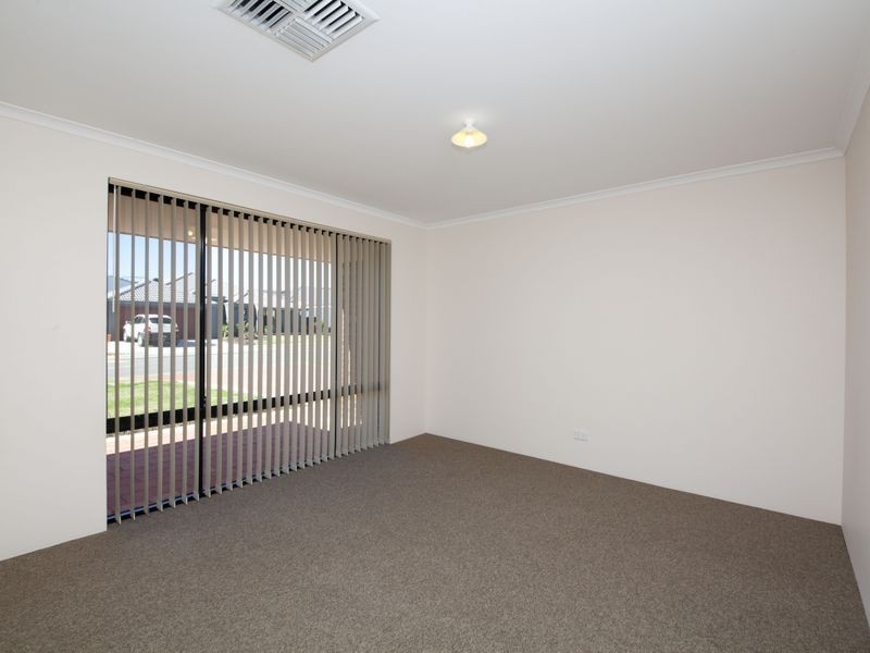 5 Mintberry Gardens, Darling Downs WA 6122