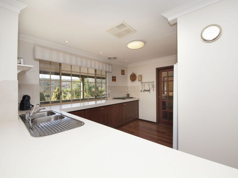 17 Jade Street, Mount Richon WA 6112