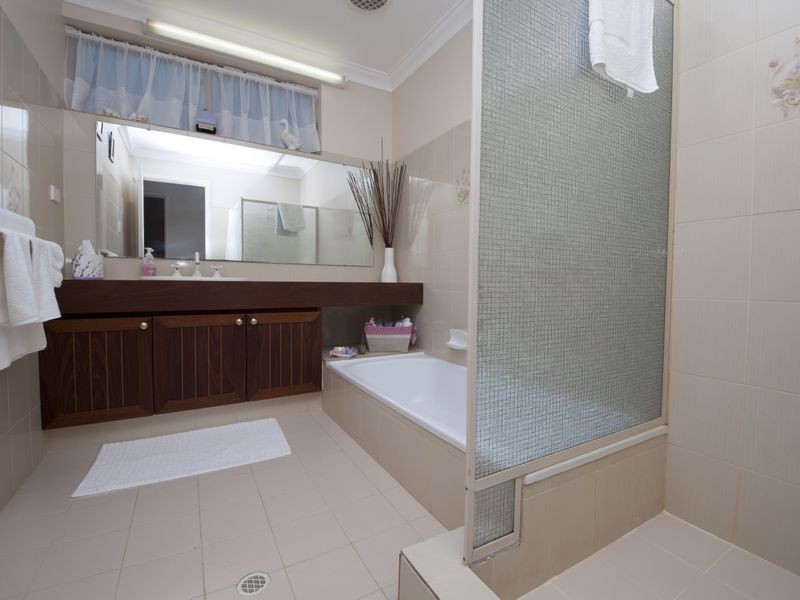 17 Jade Street, Mount Richon WA 6112