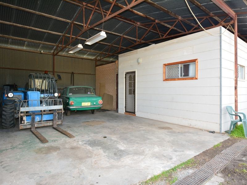 25 Stone Street, Armadale WA 6112