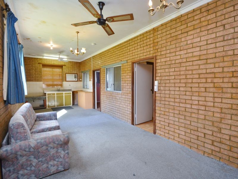 25 Stone Street, Armadale WA 6112