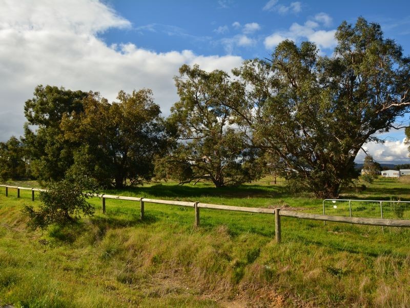 23 Gibson Top, Oakford WA 6121