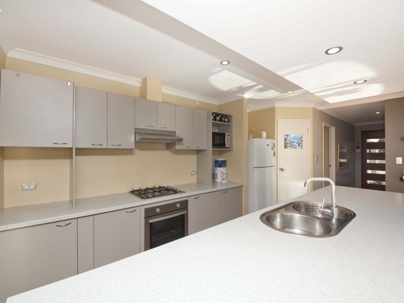 54 Verdant Crescent, Seville Grove WA 6112