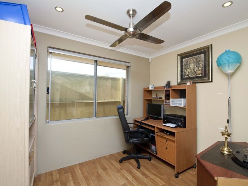 54 Verdant Crescent, Seville Grove WA 6112