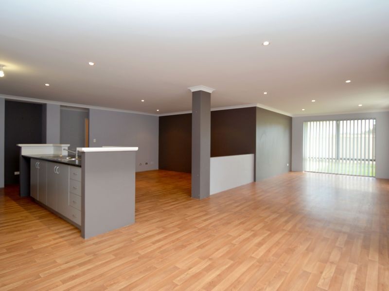 4 Browder Drive, Seville Grove WA 6112