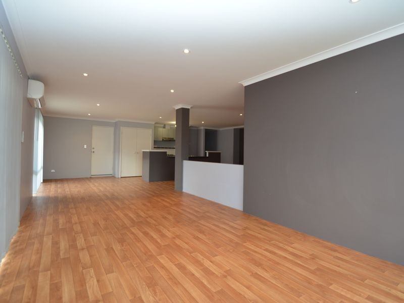 4 Browder Drive, Seville Grove WA 6112