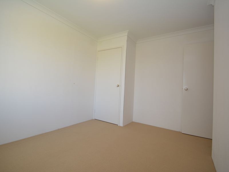 4 Browder Drive, Seville Grove WA 6112