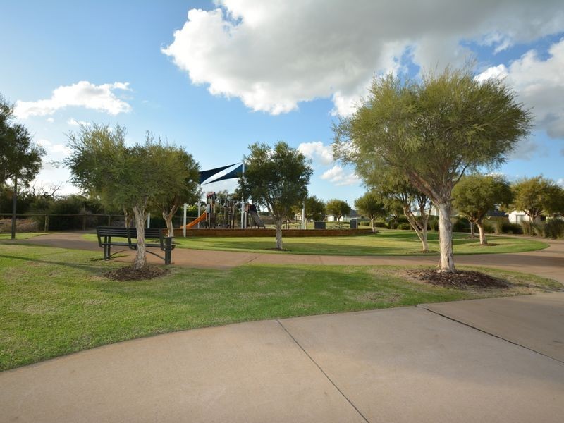 4 Browder Drive, Seville Grove WA 6112