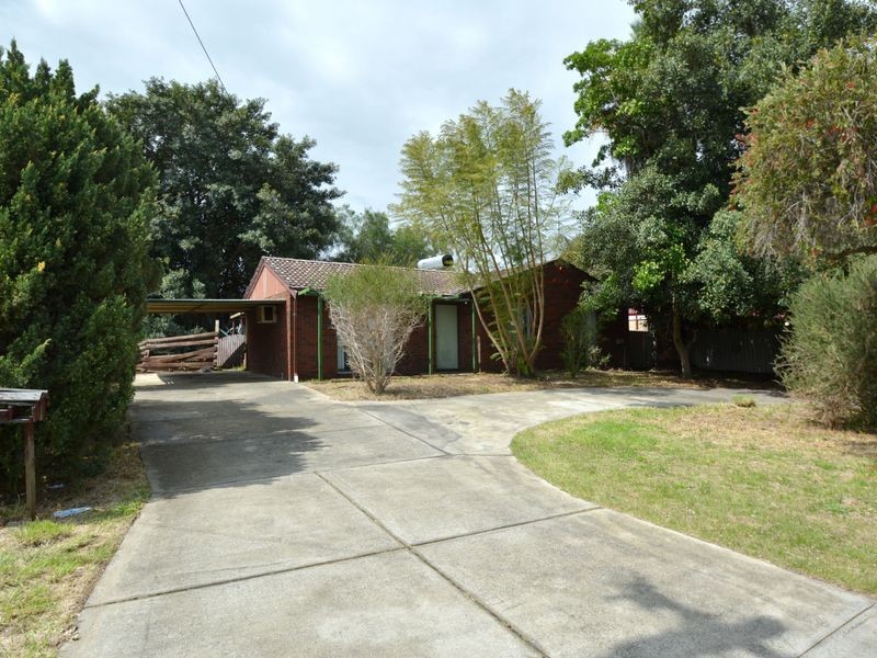 6 Redross Court, Armadale WA 6112