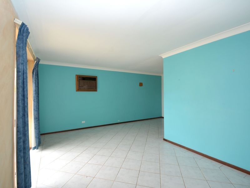 6 Redross Court, Armadale WA 6112