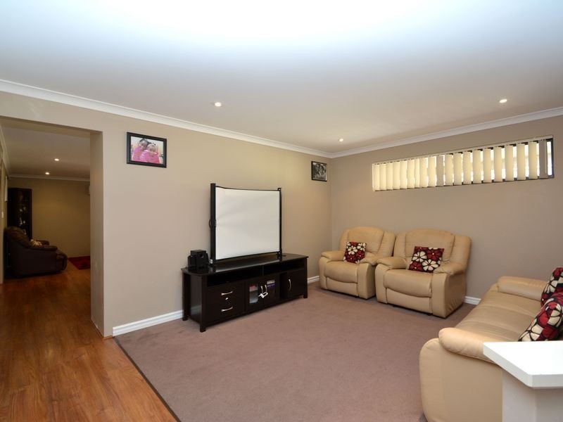 41 Ralphs Street, Seville Grove WA 6112