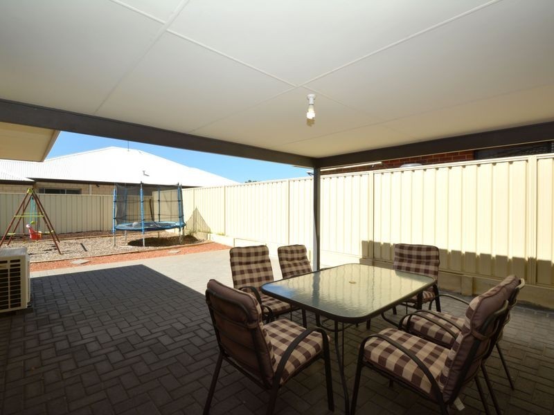 41 Ralphs Street, Seville Grove WA 6112