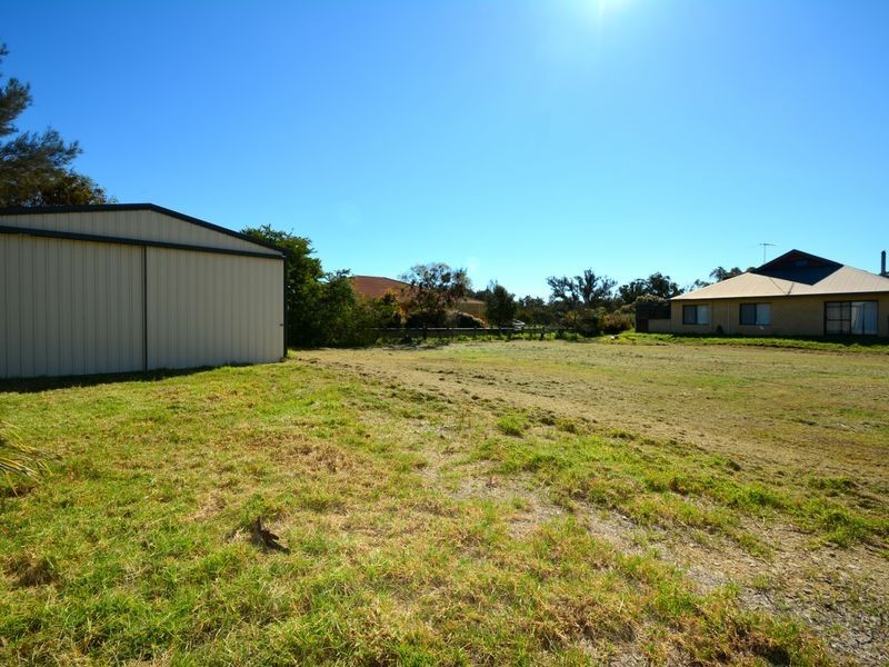 18 Sharach Retreat, Hilbert WA 6112