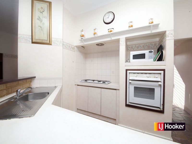 65 Tijuana Road, Brookdale WA 6112