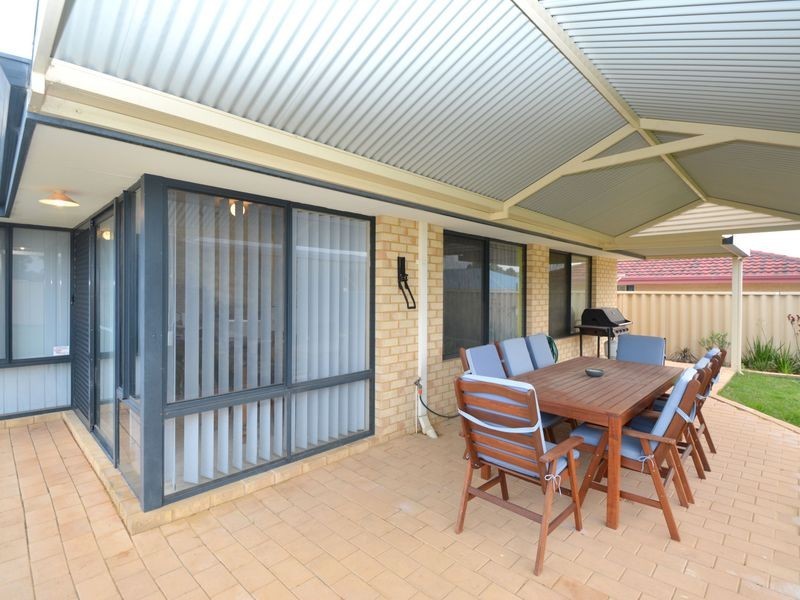 10 Jobson Loop, Brookdale WA 6112