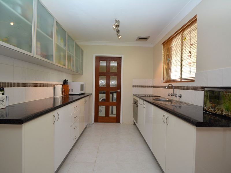 7 Dryandra Way, Armadale WA 6112