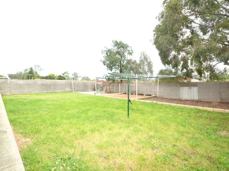 7 Dryandra Way, Armadale WA 6112