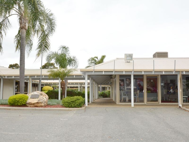 8/42 Commerce Avenue, Armadale WA 6112