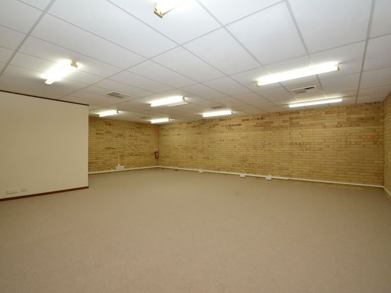 8/42 Commerce Avenue, Armadale WA 6112