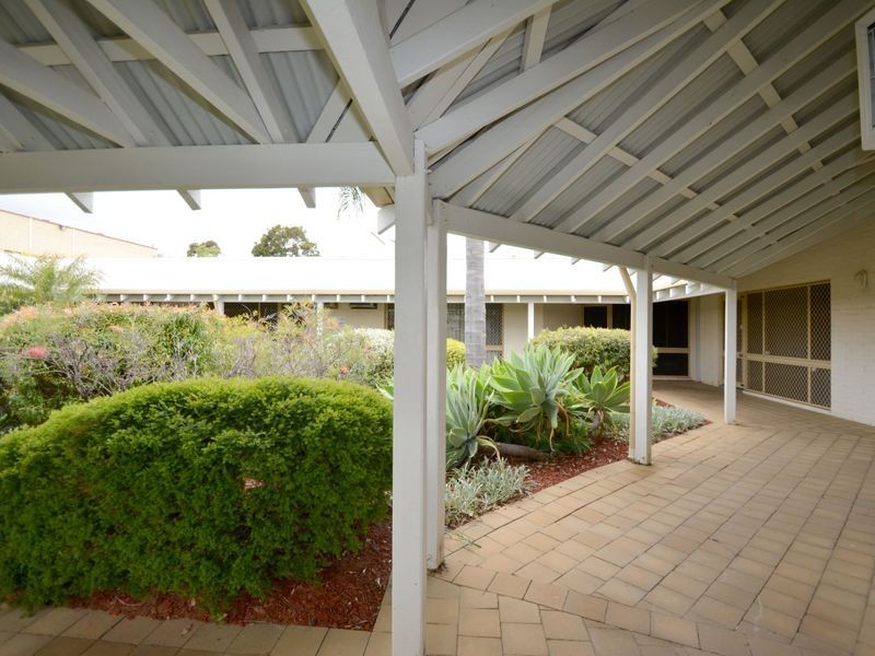 8/42 Commerce Avenue, Armadale WA 6112
