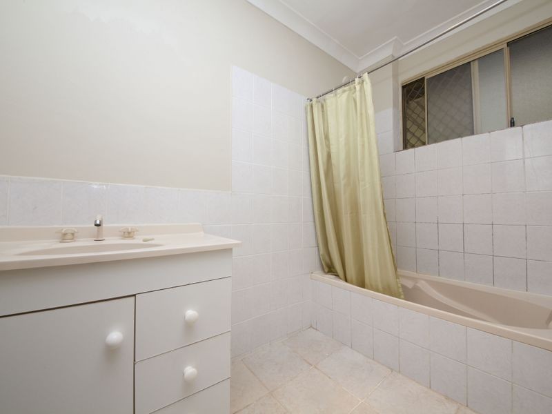 20 Mandarin Way, Seville Grove WA 6112