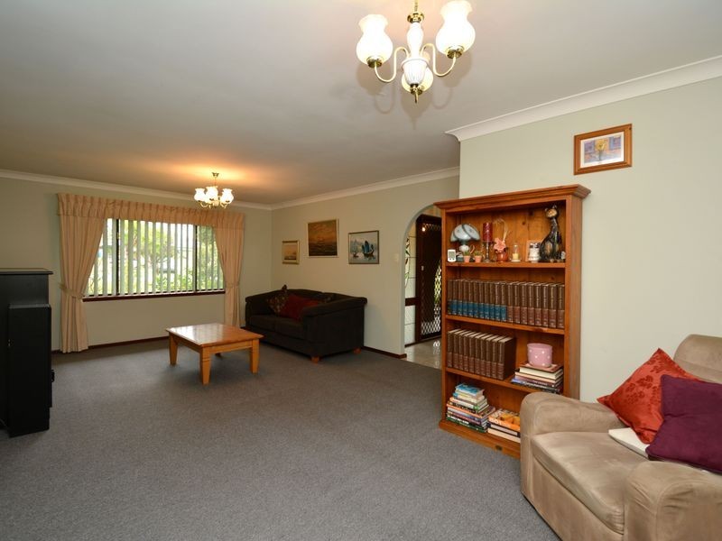 3 Gunnamatta Place, Kelmscott WA 6111