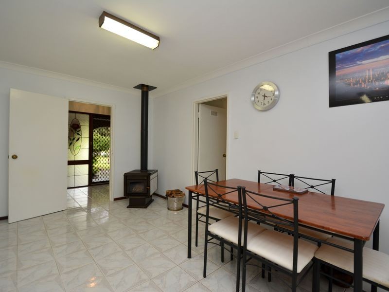 3 Gunnamatta Place, Kelmscott WA 6111